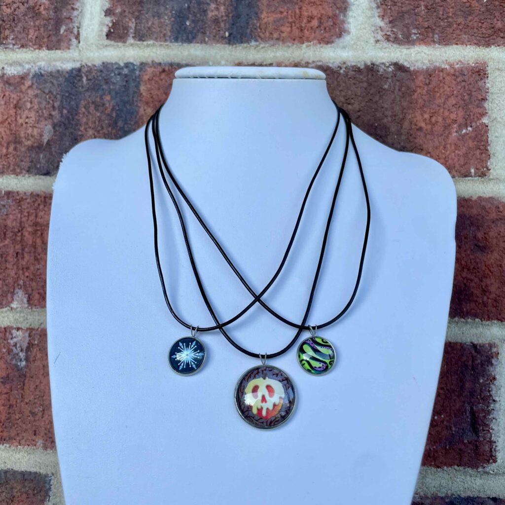 Bounding en cuir collier cabochon 16 mm
